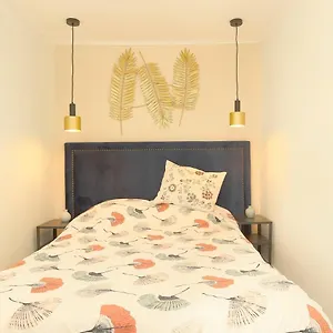  Hébergement de vacances Cosy Duplex House In Downtown